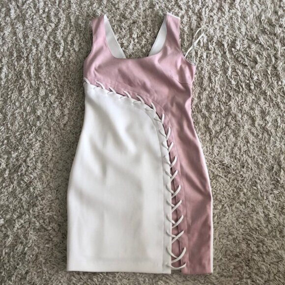 Guess Dress. Like a new. - Picture 1 of 7